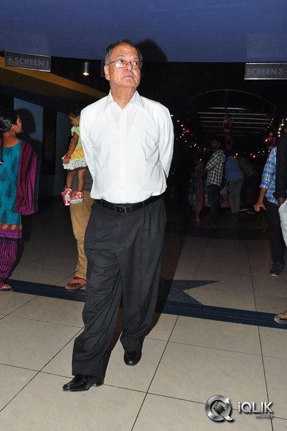 Eedorakam-Aadorakam-Movie-Team-at-Prasads-IMAX